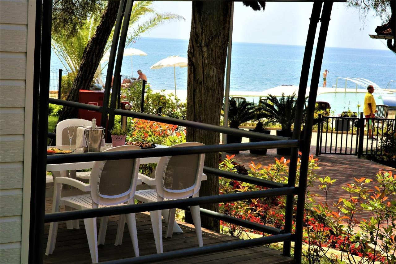 Boutique Camping Materada Beach ポレッチ エクステリア 写真