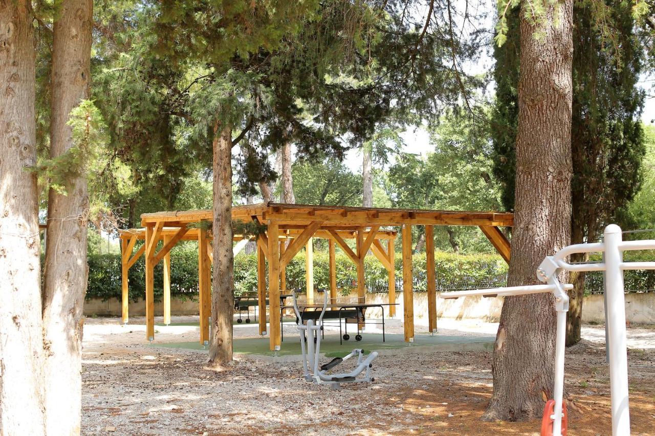 Boutique Camping Materada Beach ポレッチ エクステリア 写真