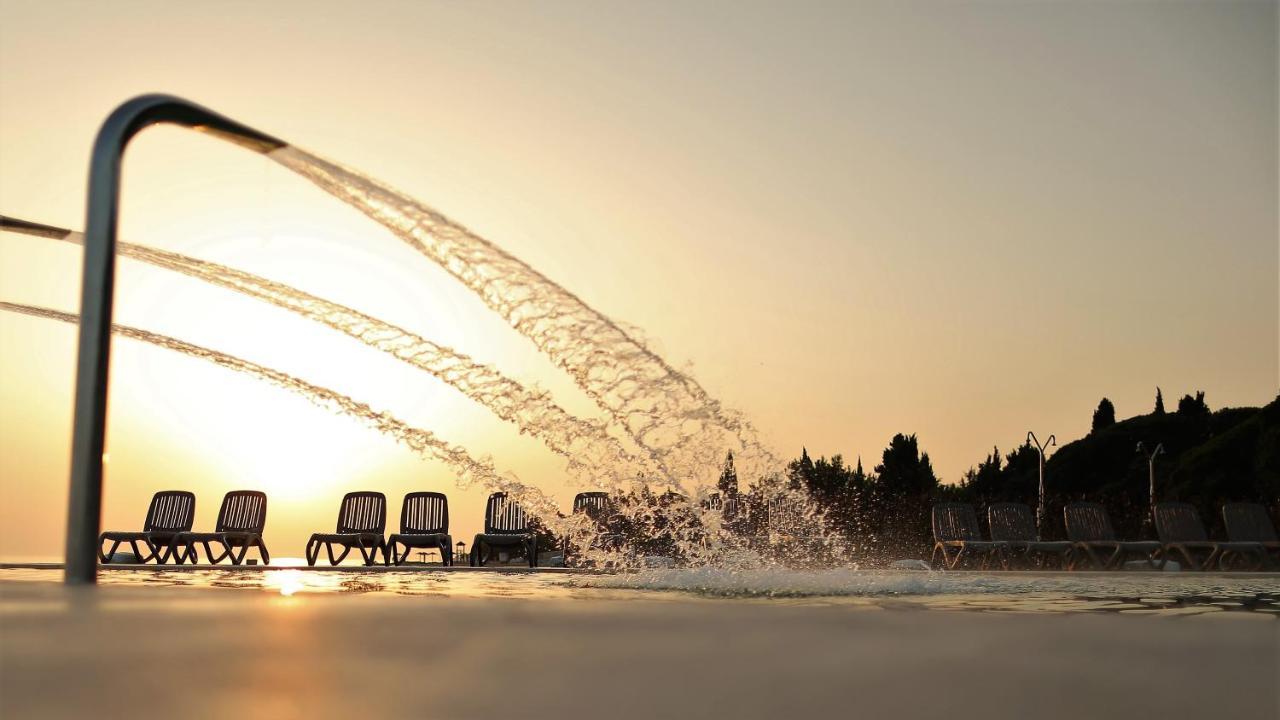 ホテル Boutique Camping Materada Beach ポレッチ エクステリア 写真