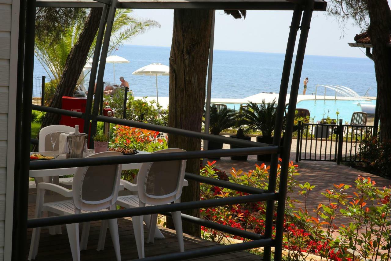 Boutique Camping Materada Beach ポレッチ エクステリア 写真